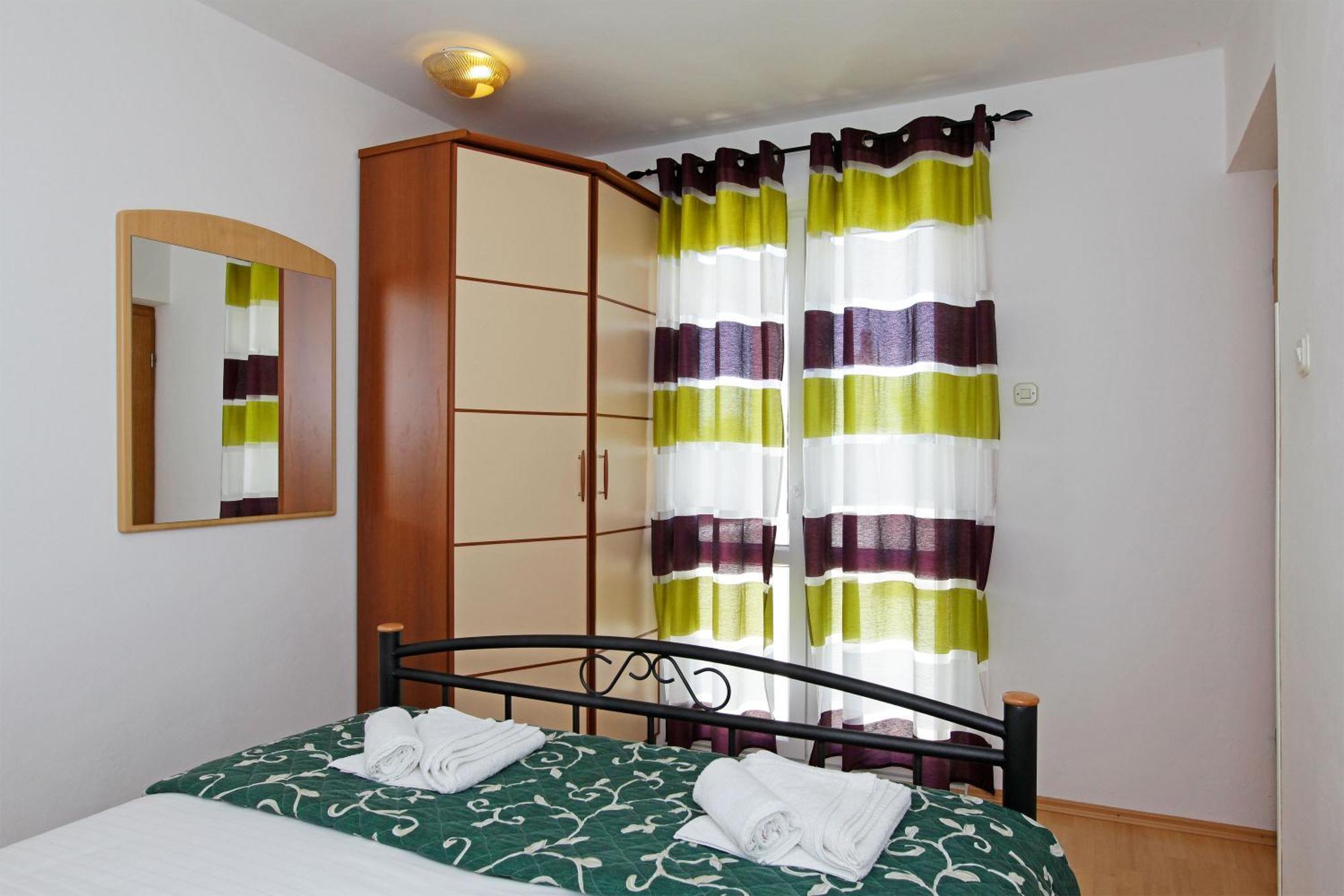 Apartments Mel Бол Экстерьер фото