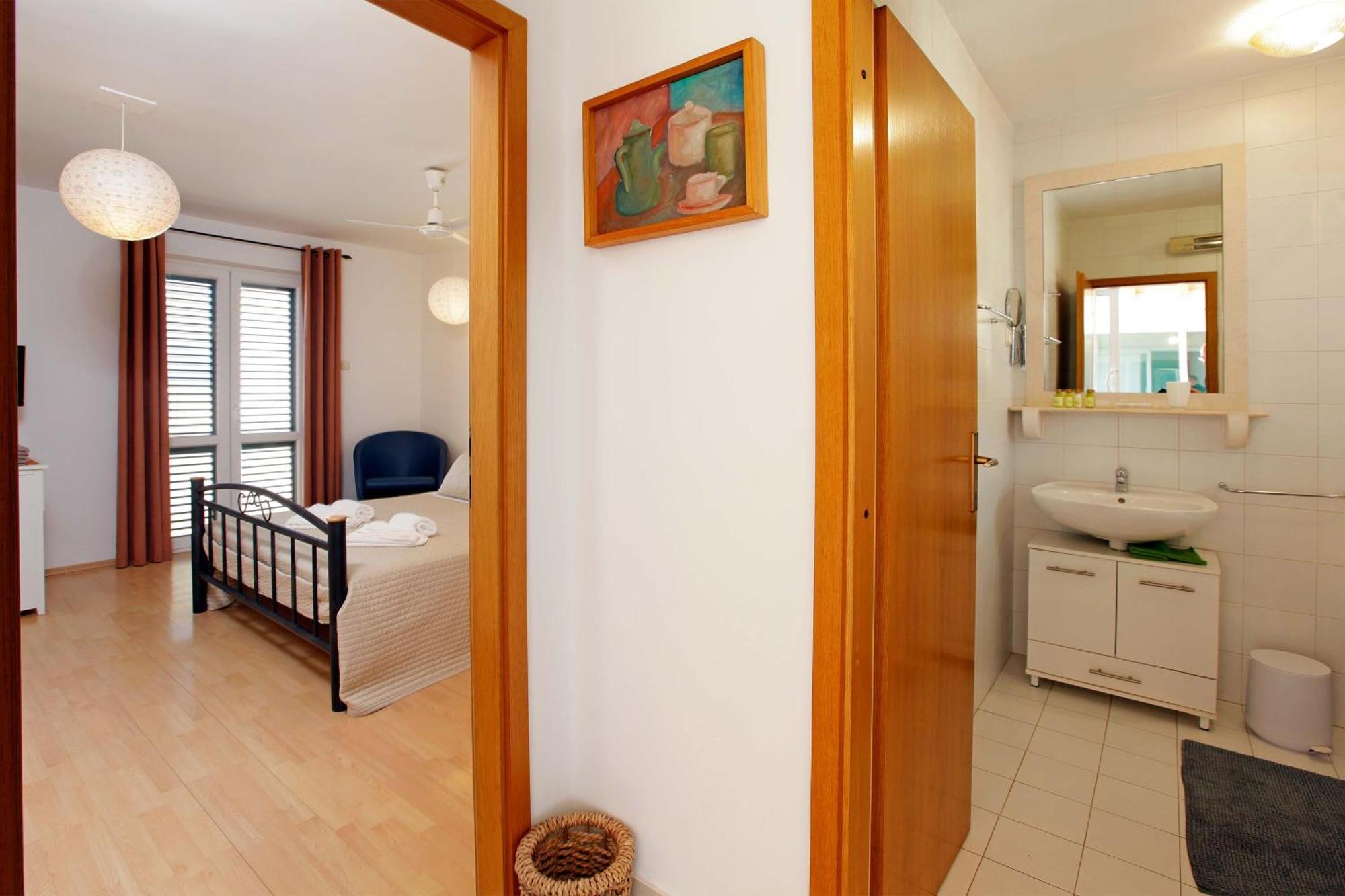 Apartments Mel Бол Экстерьер фото